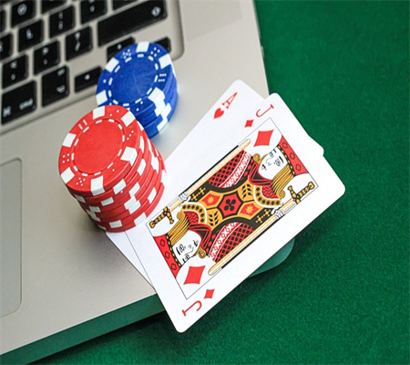 Chơi Poker Texas Hold'em Thắng 200 Ngàn?